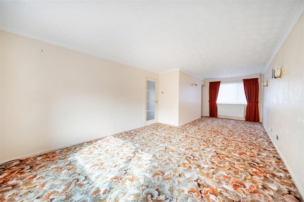 Property photo 2 of 12 The Chestnuts-16.Jpg