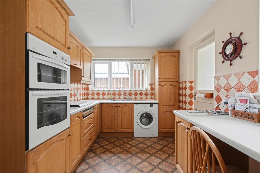 Property photo 3 of 26 Kitchen_1.Jpeg