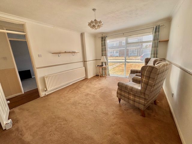 Property photo 3 of 11 Living Room