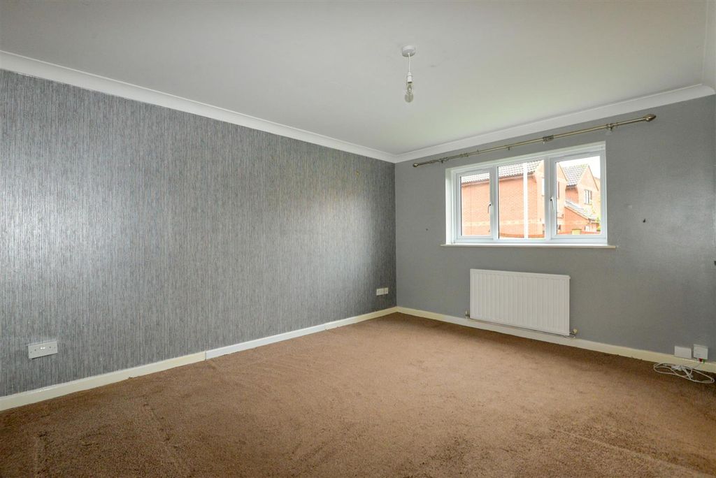 Property photo 3 of 15 Living Room 1.Jpg