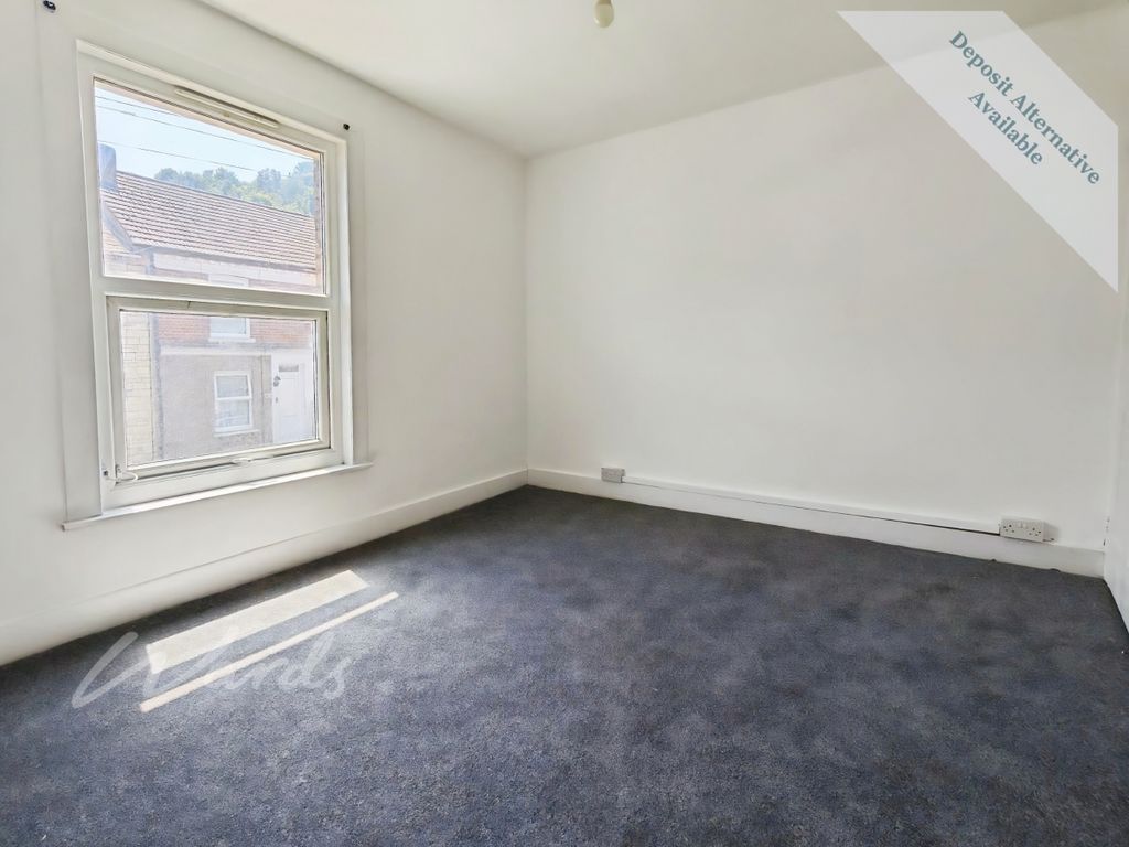 Property photo 3 of 7 Bedroom 1