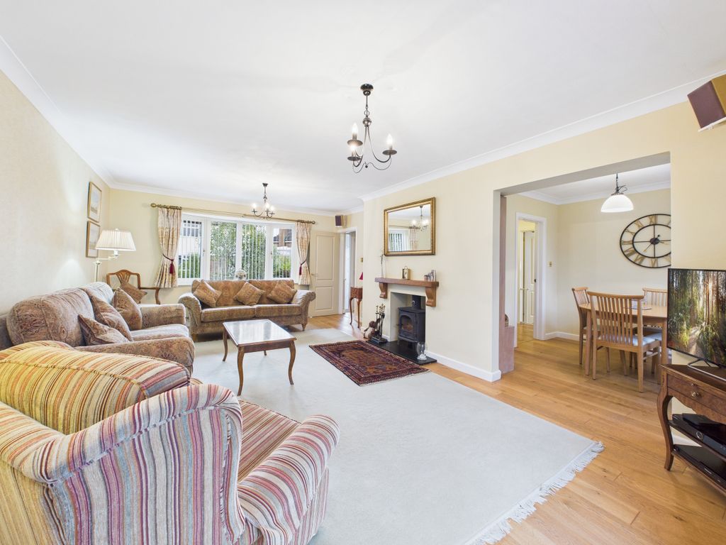 Property photo 2 of 22 Cam02536G0-Pr0021-Still017