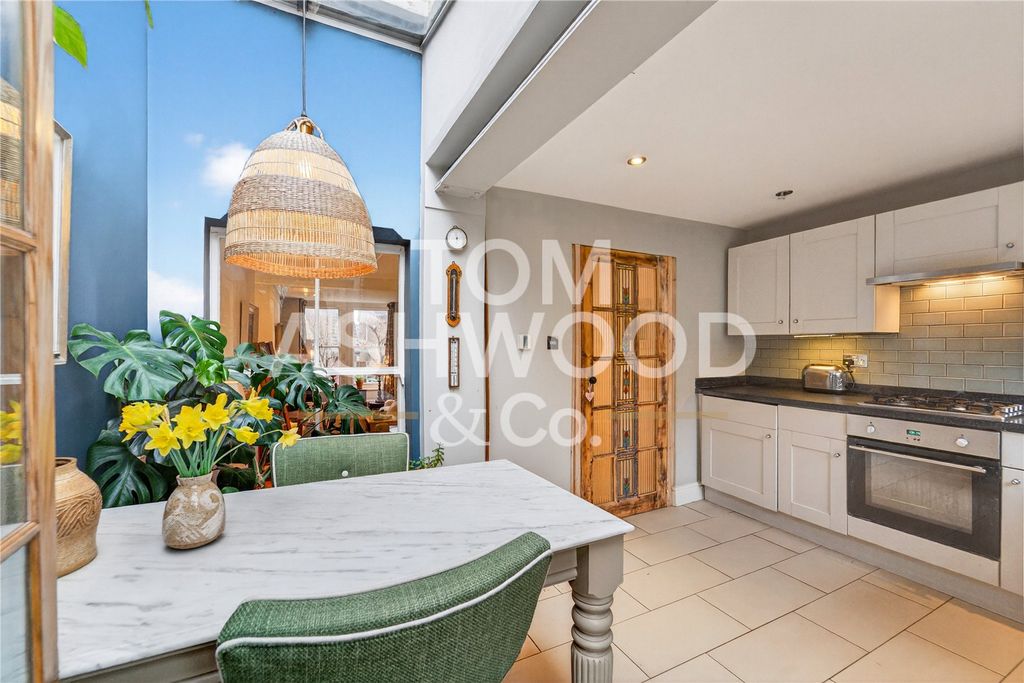 Property photo 3 of 25 Picture No. 69