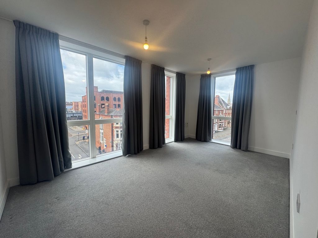 Property photo 3 of 8 Image