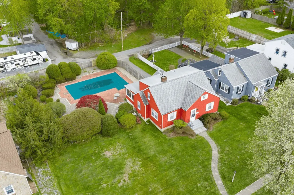 Property photo 1 of 31