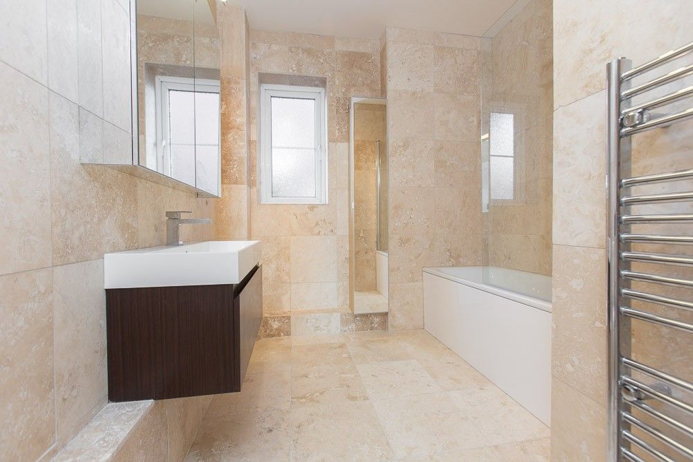 Property photo 3 of 7 Bathroom