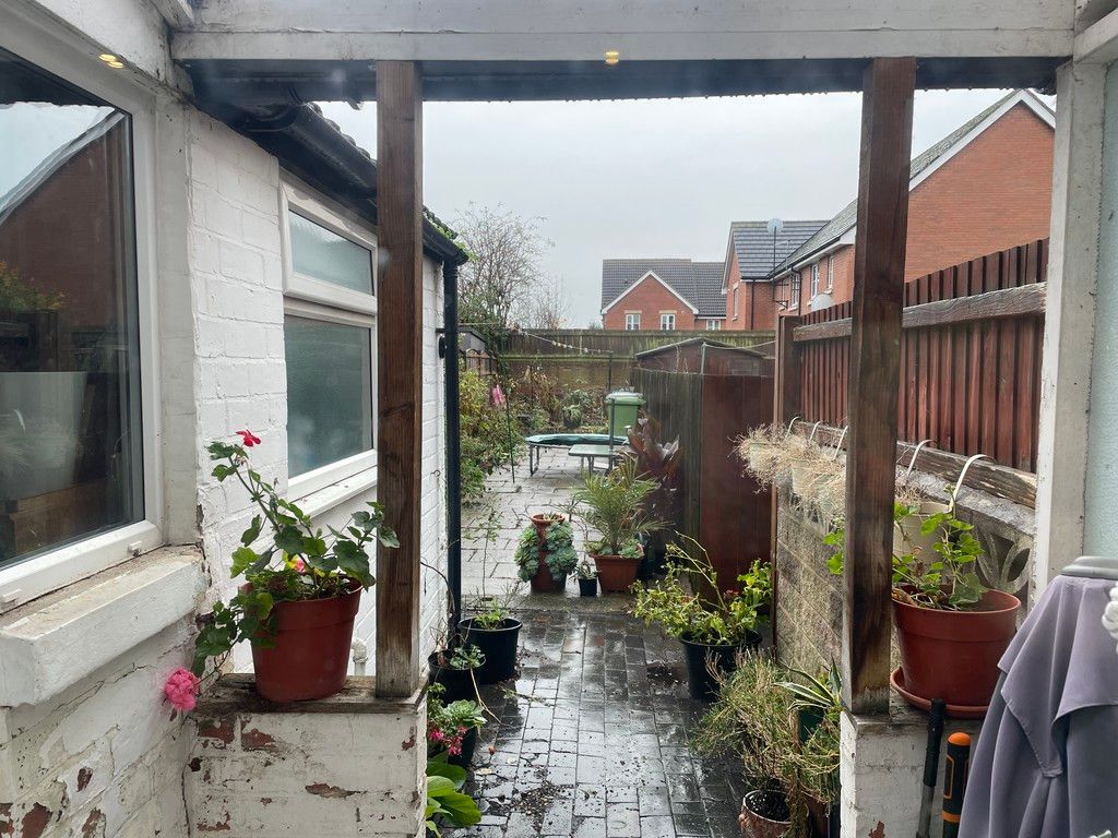 Property photo 3 of 8 Back Garden