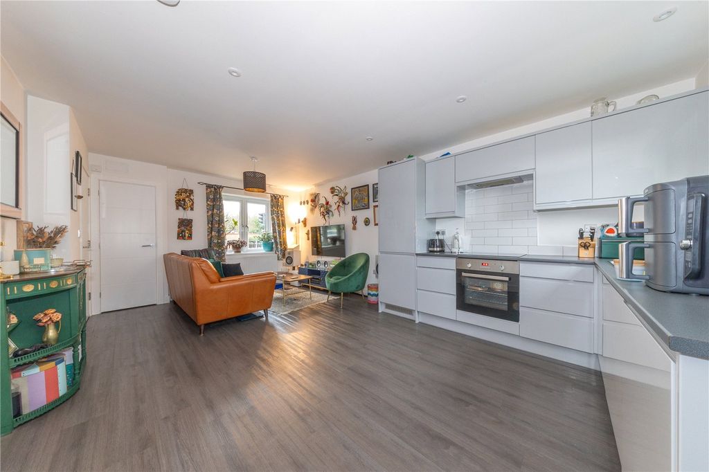 Property photo 2 of 14 Picture No. 09