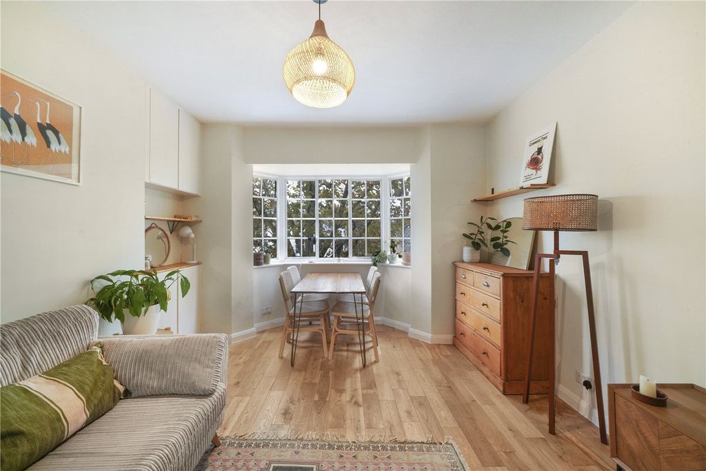 Property photo 3 of 24 Picture No. 23