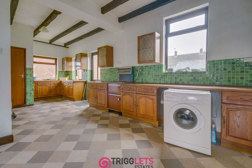 Property photo 3 of 20