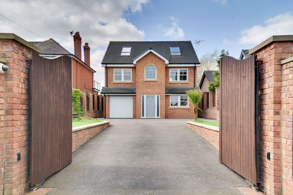 Property photo 1 of 73