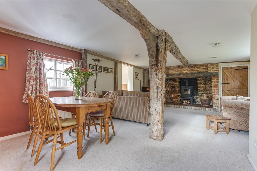 Property photo 1 of 28