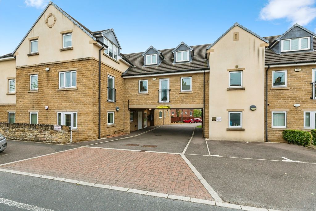 Property photo 1 of 17 Photo