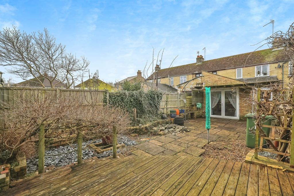 Property photo 3 of 17