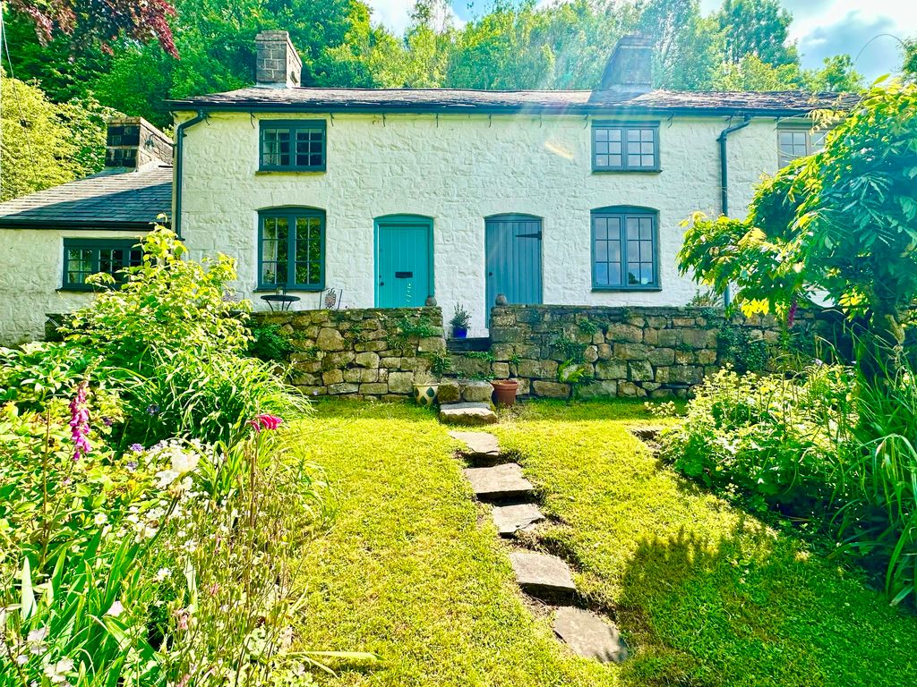 Property photo 1 of 40