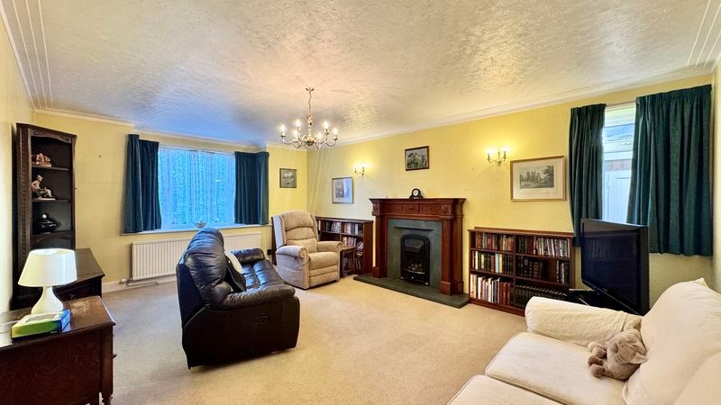 Property photo 3 of 14 Photo 17