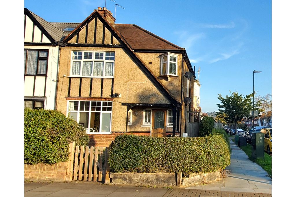 Property photo 1 of 13