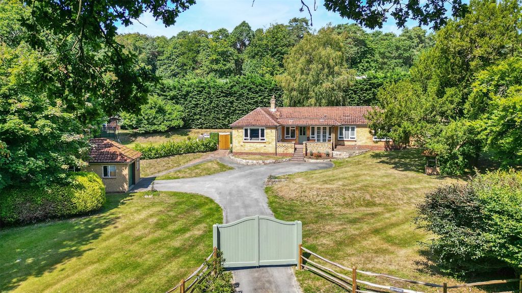 Property photo 2 of 36 Picture No. 41