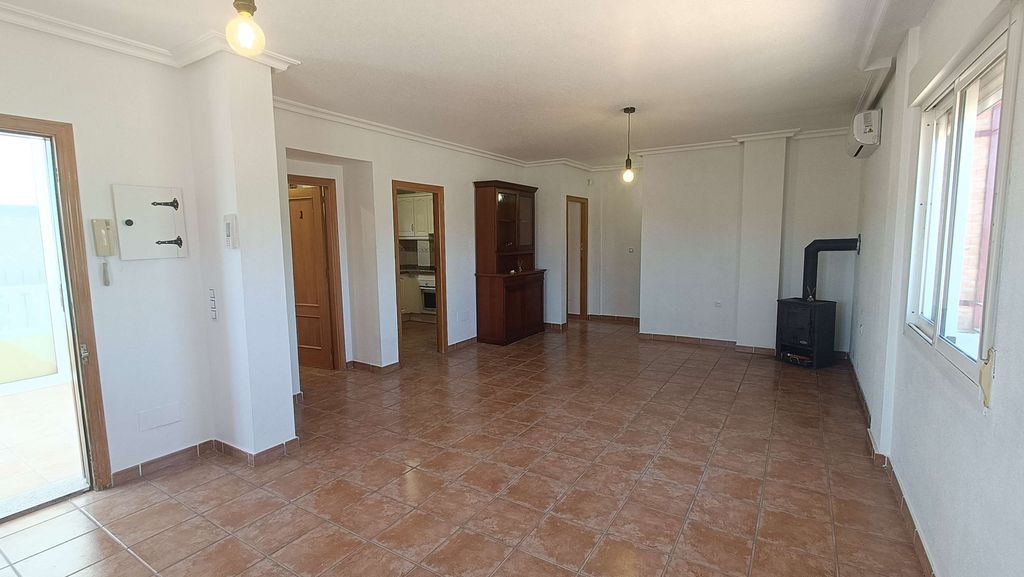 Property photo 3 of 42