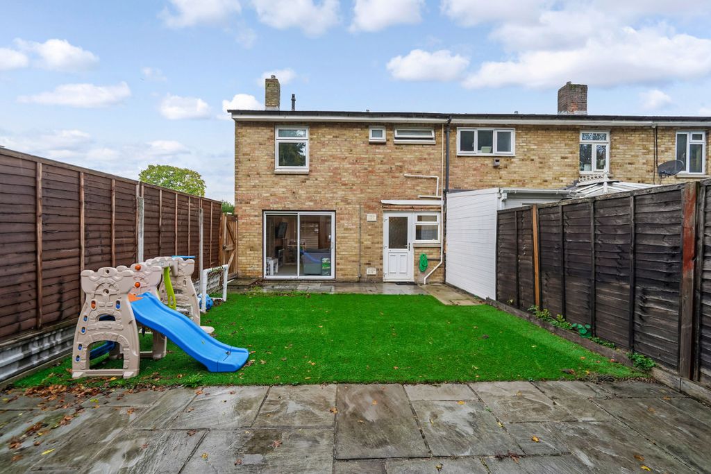 Property photo 2 of 20