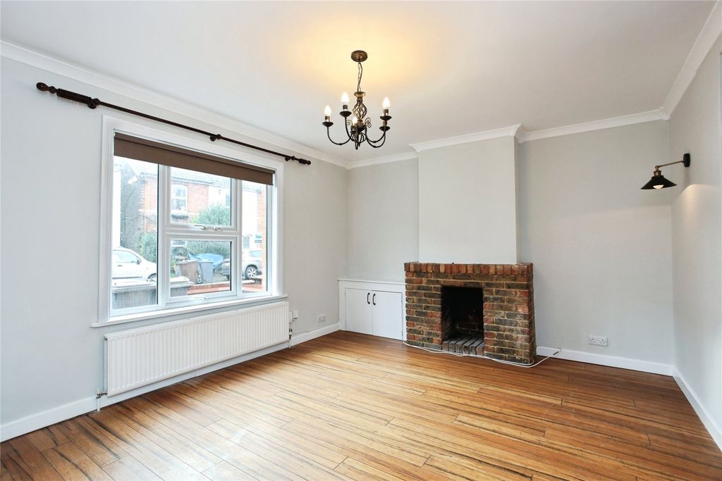 Property photo 2 of 17 Picture No. 18