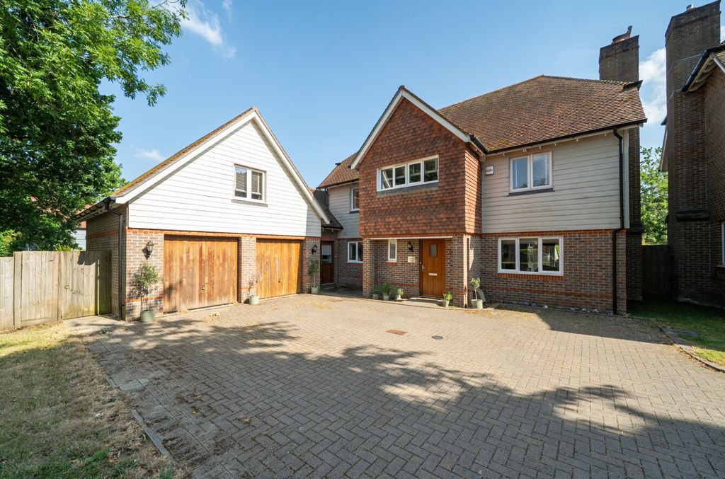Property photo 1 of 18 1493038-30-6A566A...
