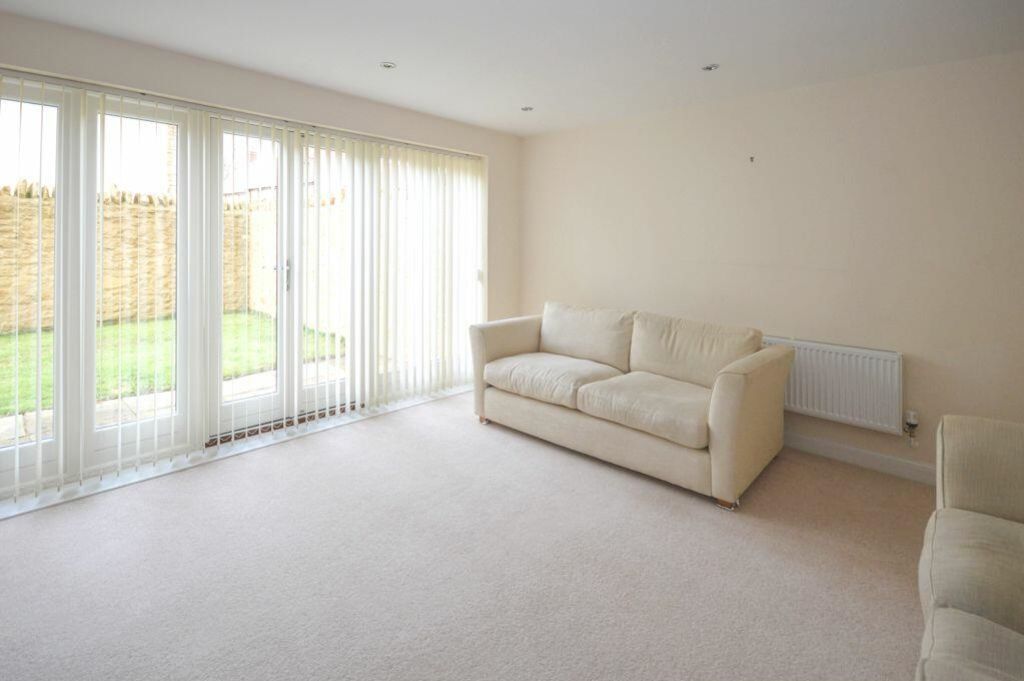 Property photo 2 of 11 2