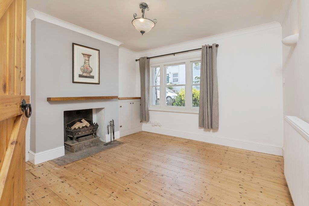 Property photo 2 of 20 Pbox-Img.Jpg