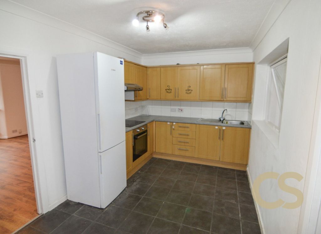 Property photo 1 of 9 4330211