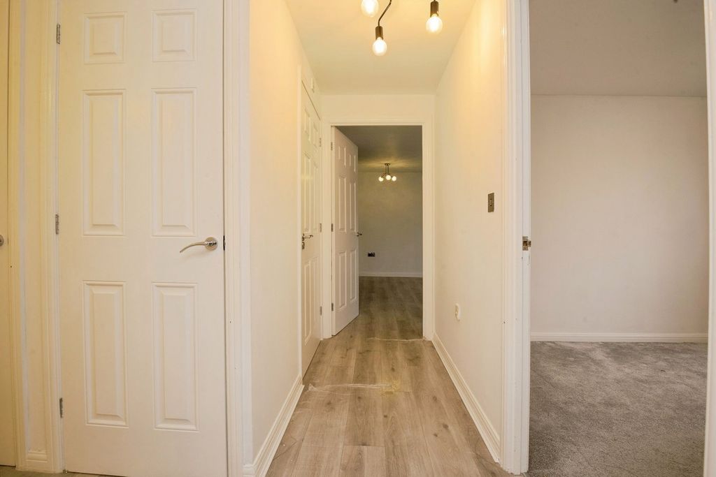 Additional image 12 of 2 bed flat for saleFlavius Close, Caerleon, Newport NP18