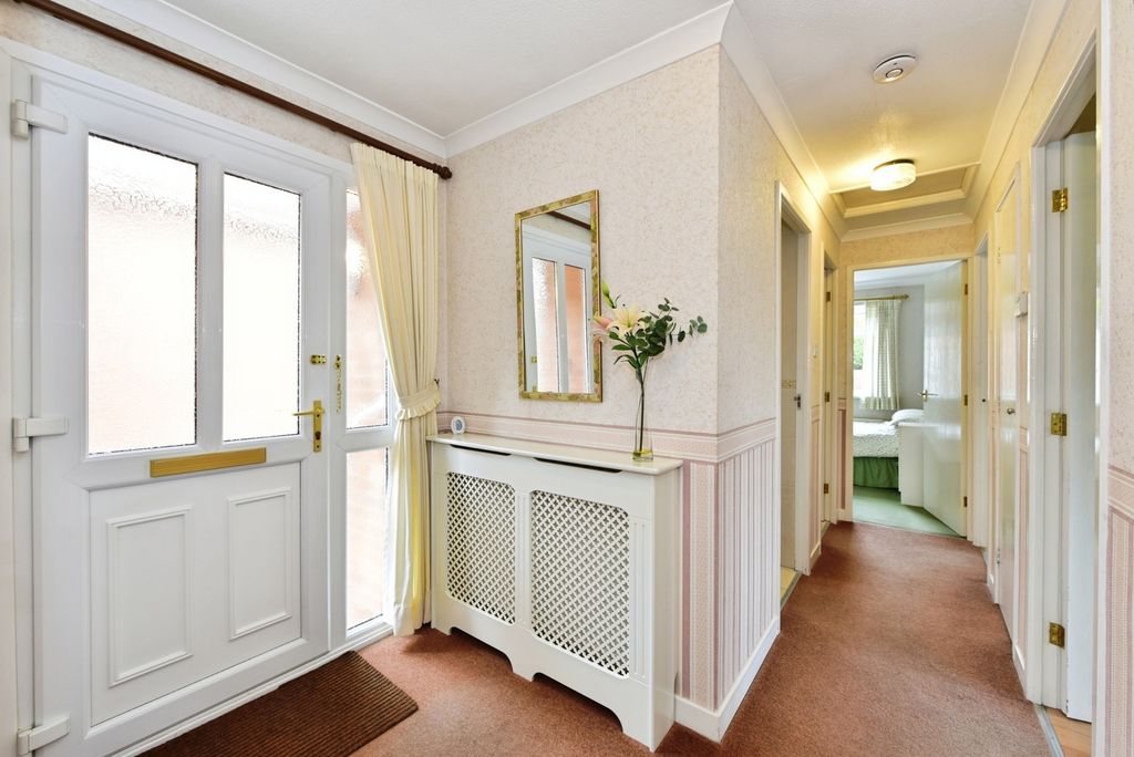 Property photo 2 of 20 Pbox-Img.Jpg