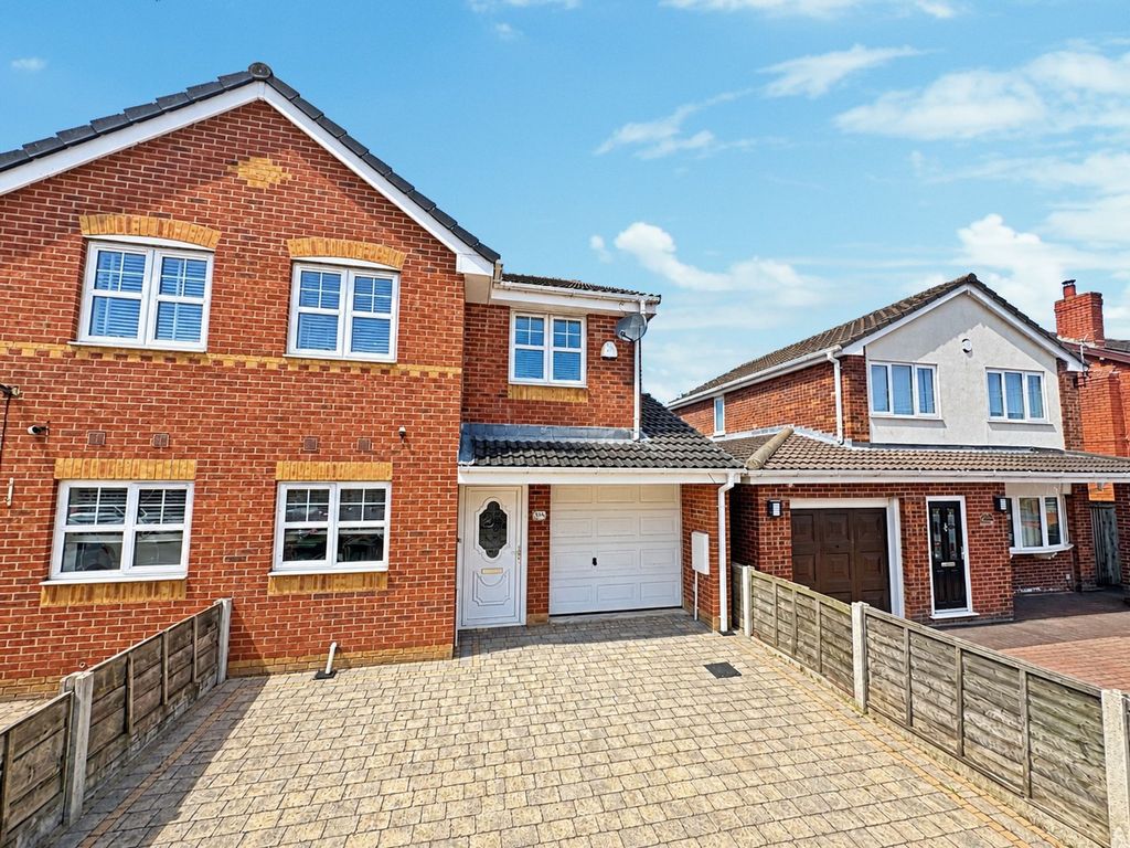 Property photo 1 of 13 External