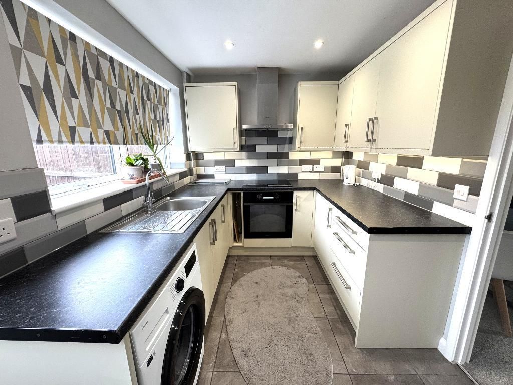 Property photo 2 of 13 Kitchen