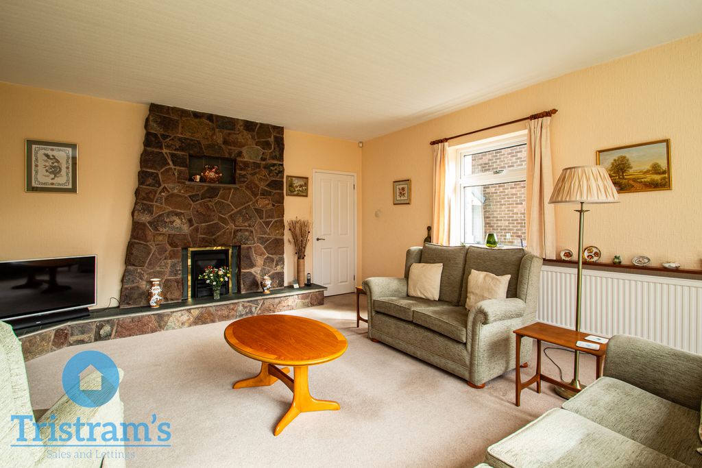 Property photo 3 of 31