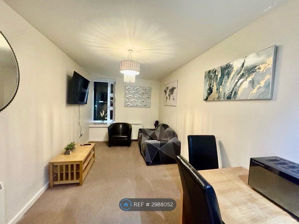 Property photo 2 of 35