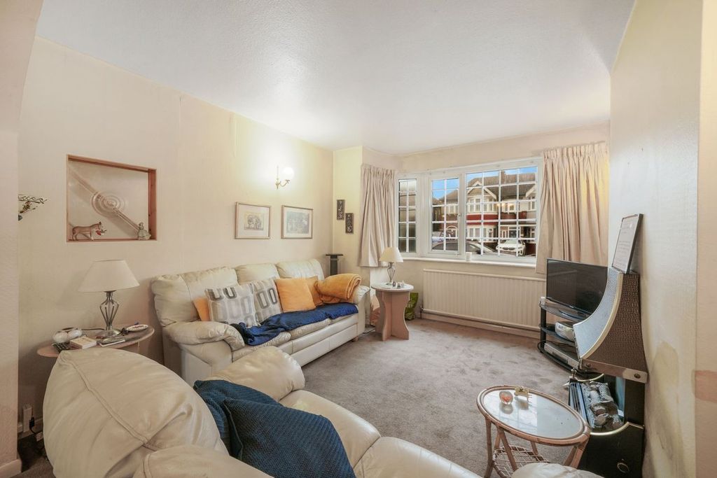 Property photo 2 of 15