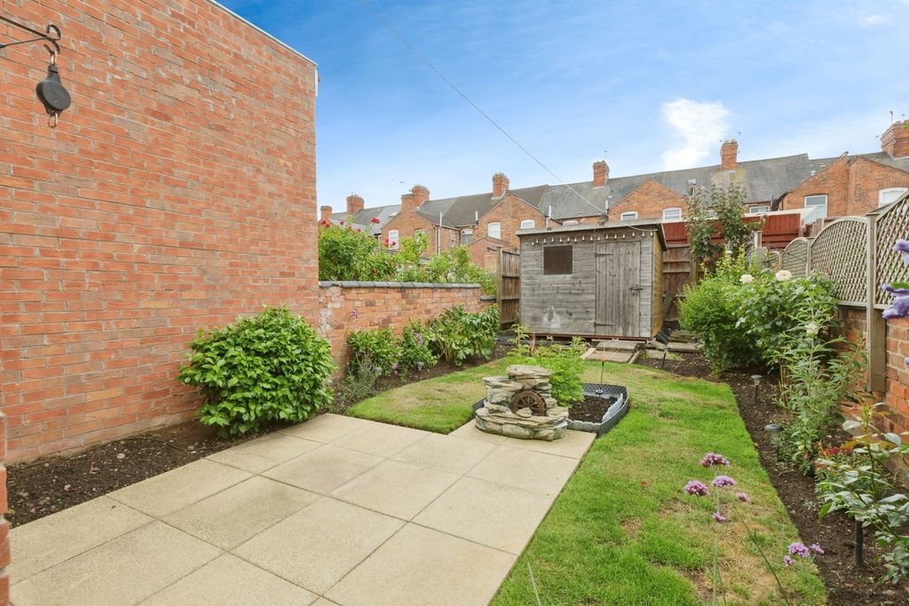 Property photo 2 of 16 Photo