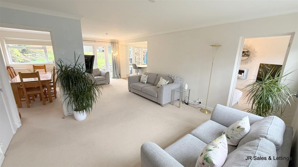 Property photo 2 of 17 20260221_152126355_Ios.Jpg