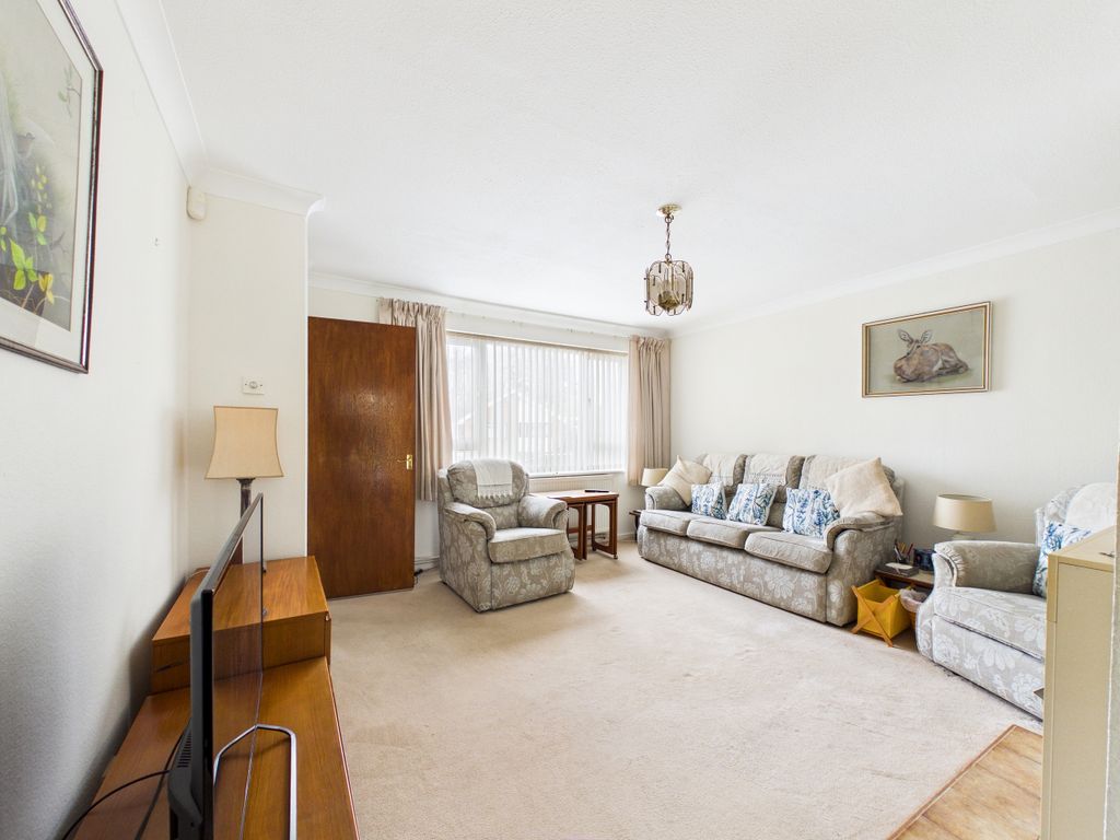 Property photo 2 of 18 Cam01984G0-Pr0582-Still007