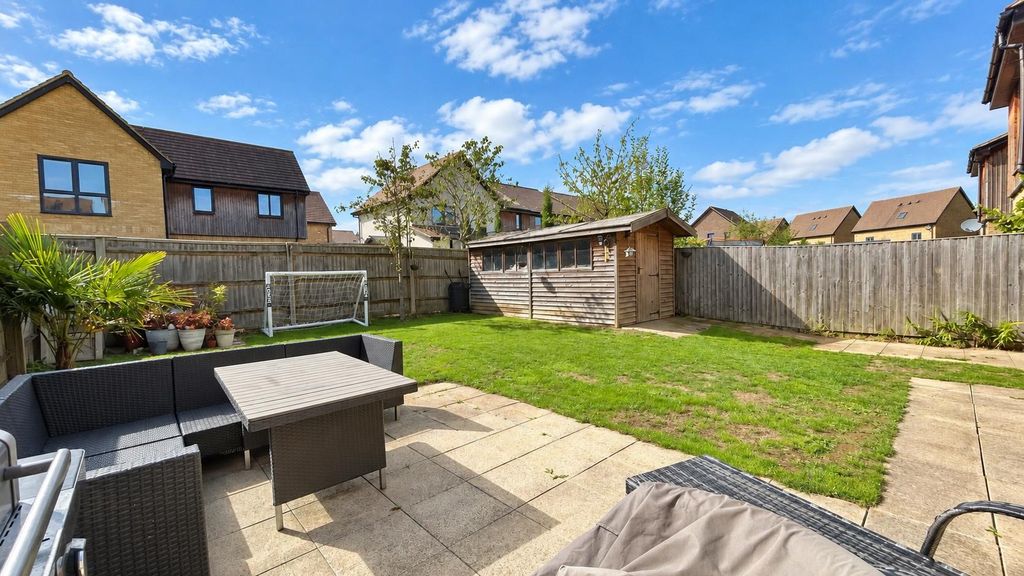 Property photo 3 of 36 8D180BA8-7A4C-4B28-B1D3-4175Ab1D2Ade.Png