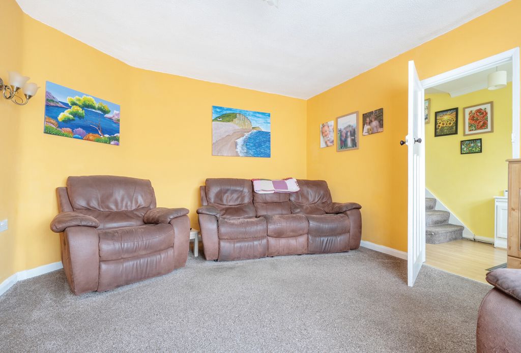 Property photo 3 of 23 1307030-7-6849836...