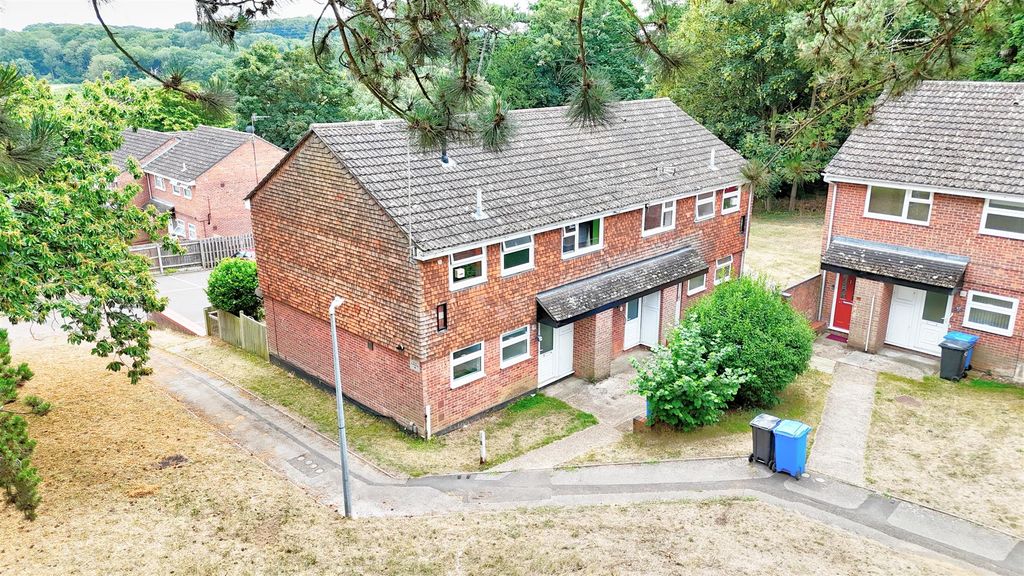 Property photo 1 of 8 Dji_20250717125005_0884_D_Interior 4.Jpg