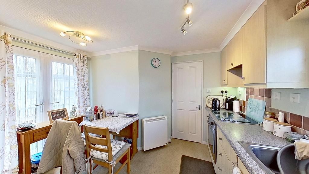 Property photo 3 of 11