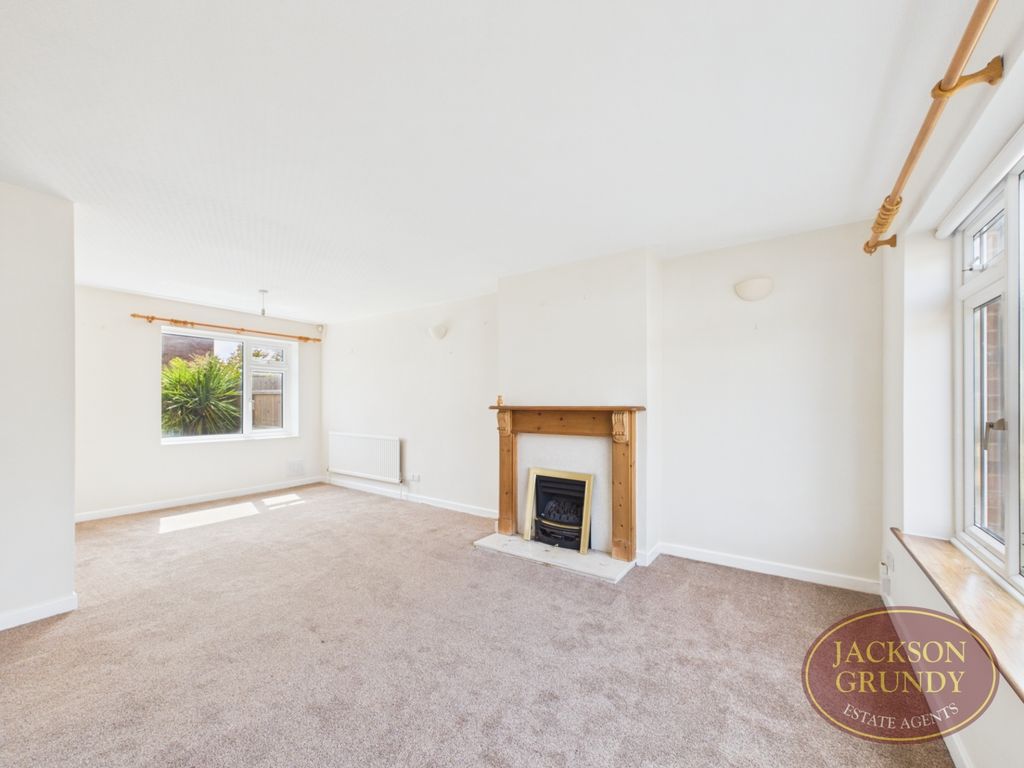 Property photo 2 of 14 Grange Road