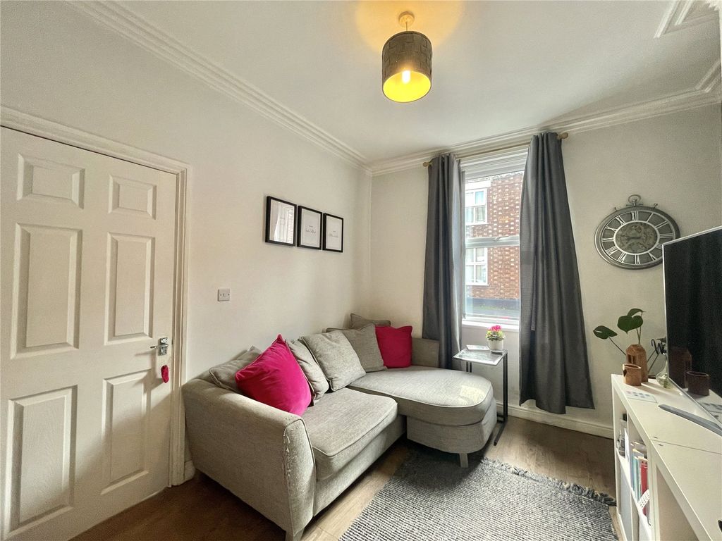 Property photo 3 of 11 Picture No. 13