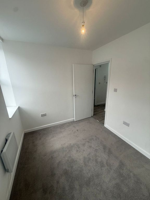 Property photo 1 of 7 Photo 12