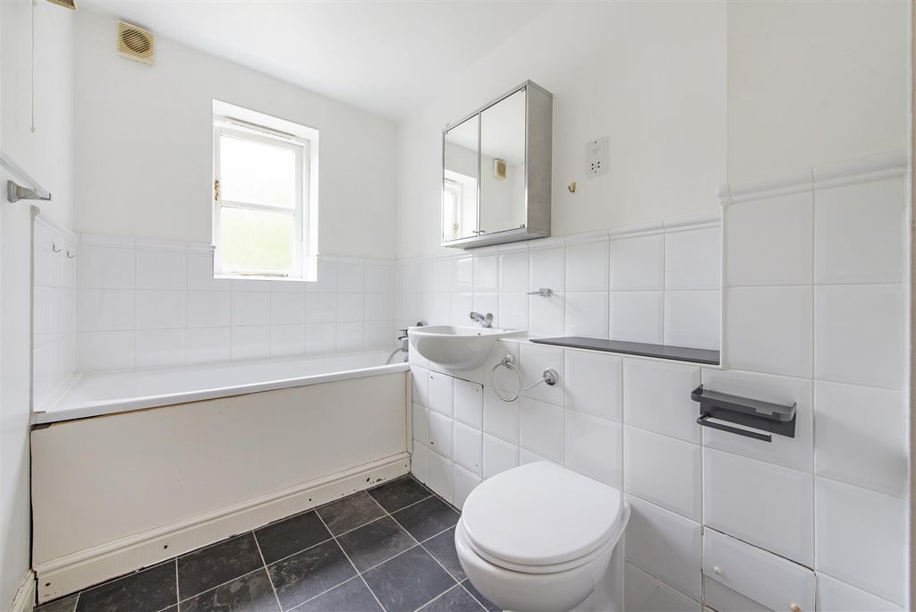 Property photo 1 of 10 53114 Hi Res (1).Jpg