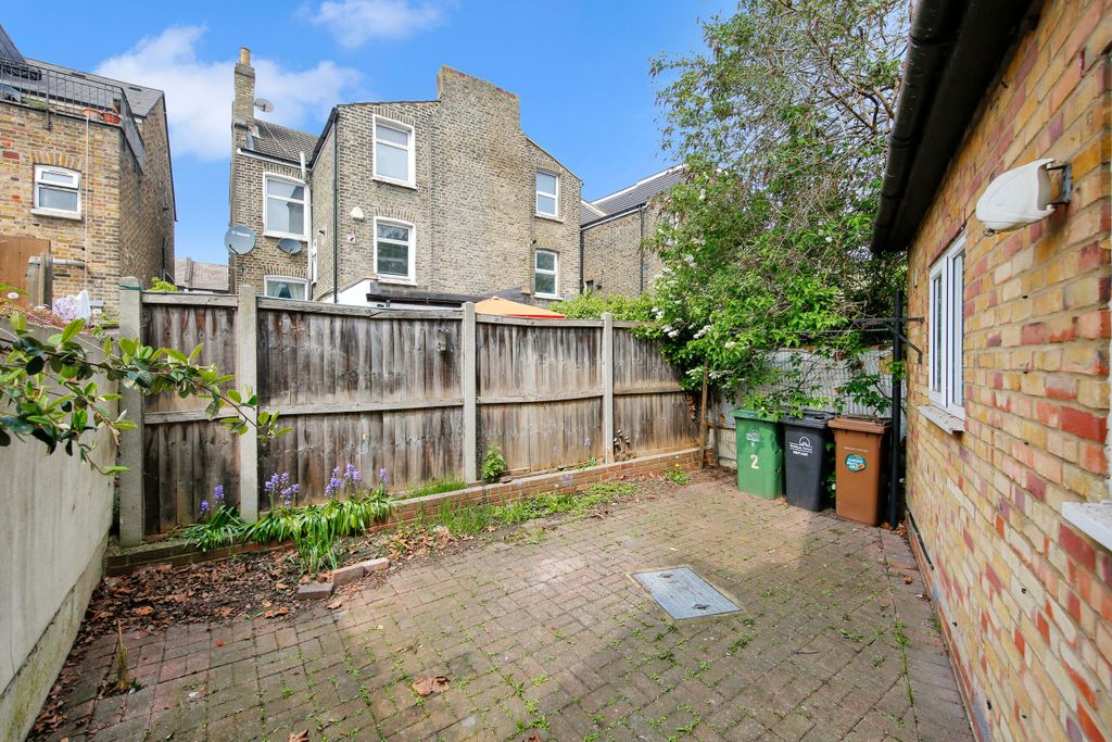 Property photo 3 of 10 _W6B7564