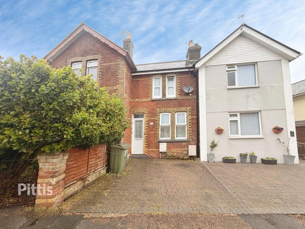 Property photo 1 of 12