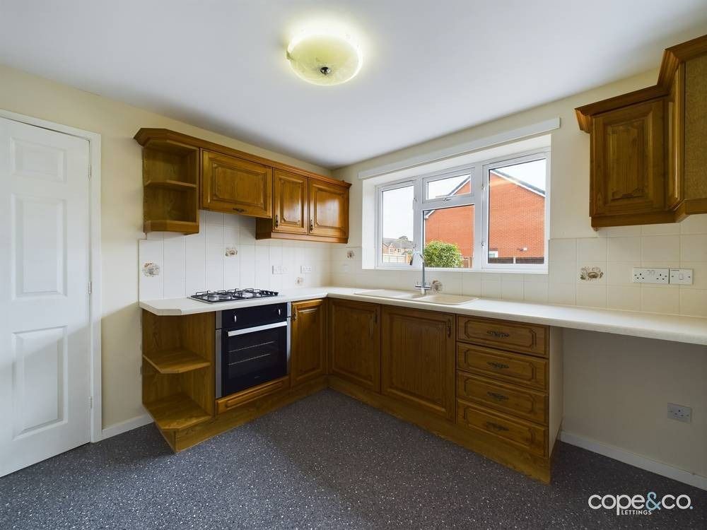 Property photo 2 of 16 2478174